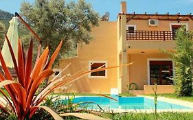 Pathos Villa By Leaderstay